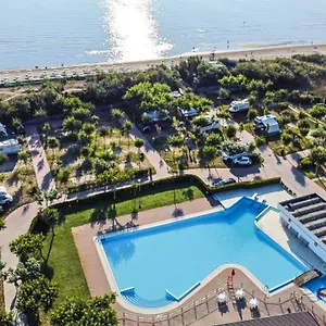 Miramare Village База отдыха Соттомарина